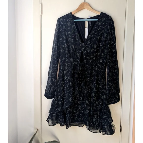 Design Lab Floral Mini Dress - Picture 2 of 6